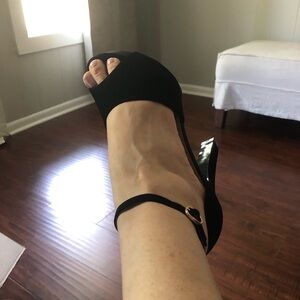 Black heels new